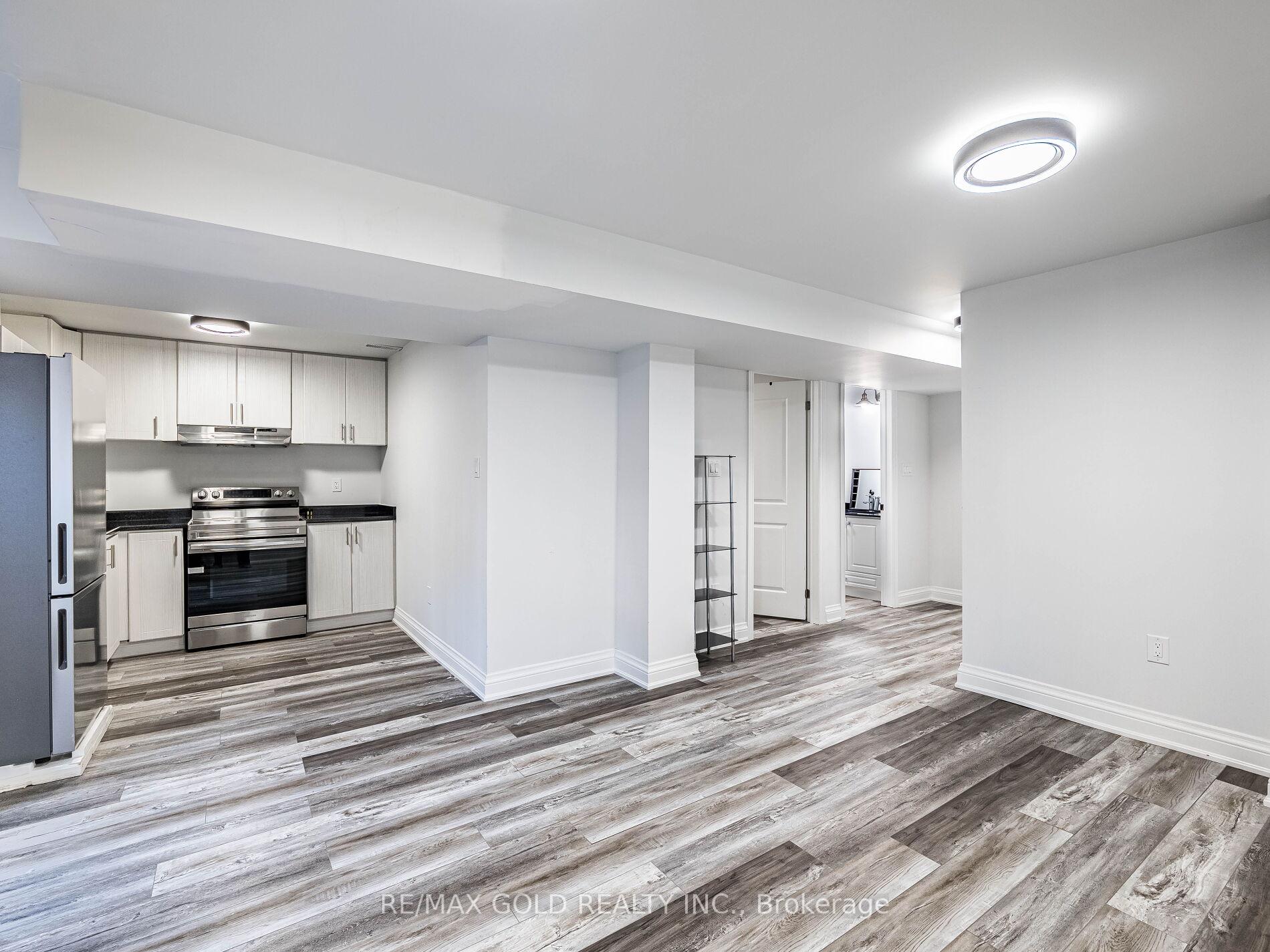 Photo 30 of 36 Feeder Street, Brampton, Northwest Brampton — HOMEH