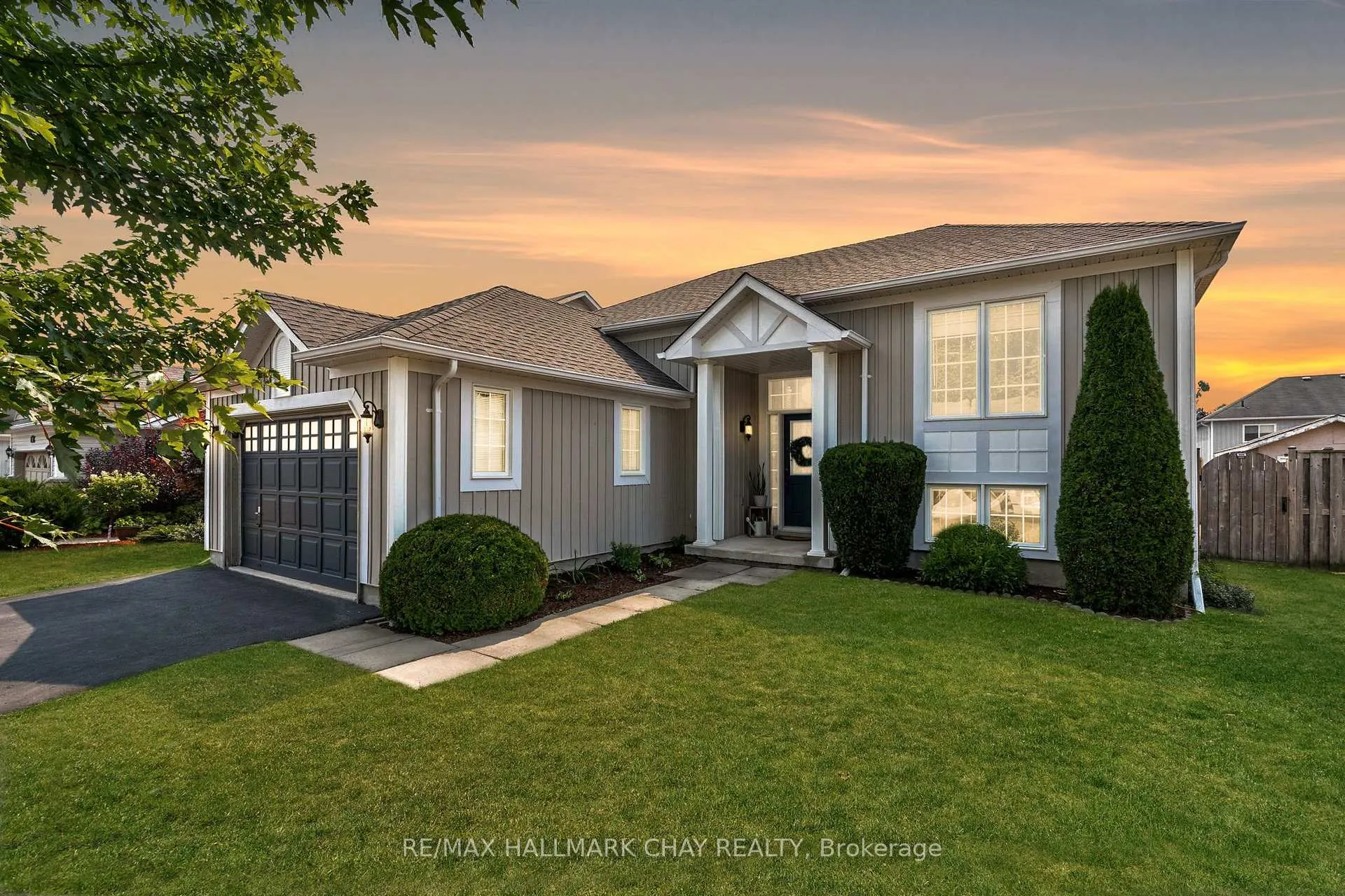 Photo 1 of 204 Forest Crescent, Clearview, Stayner — HOMEH