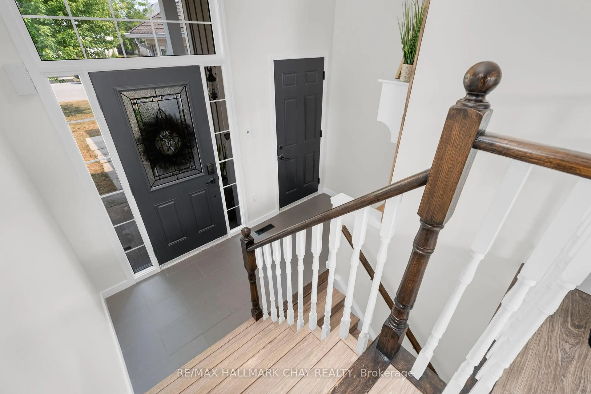 Photo 5 of 204 Forest Crescent, Clearview, Stayner — HOMEH