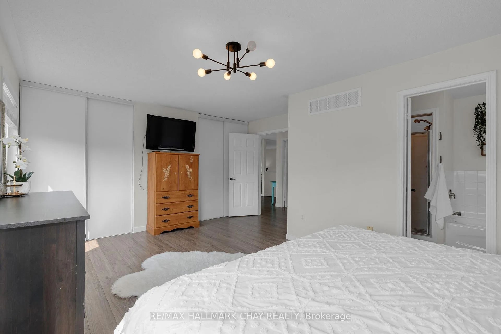 Photo 18 of 204 Forest Crescent, Clearview, Stayner — HOMEH