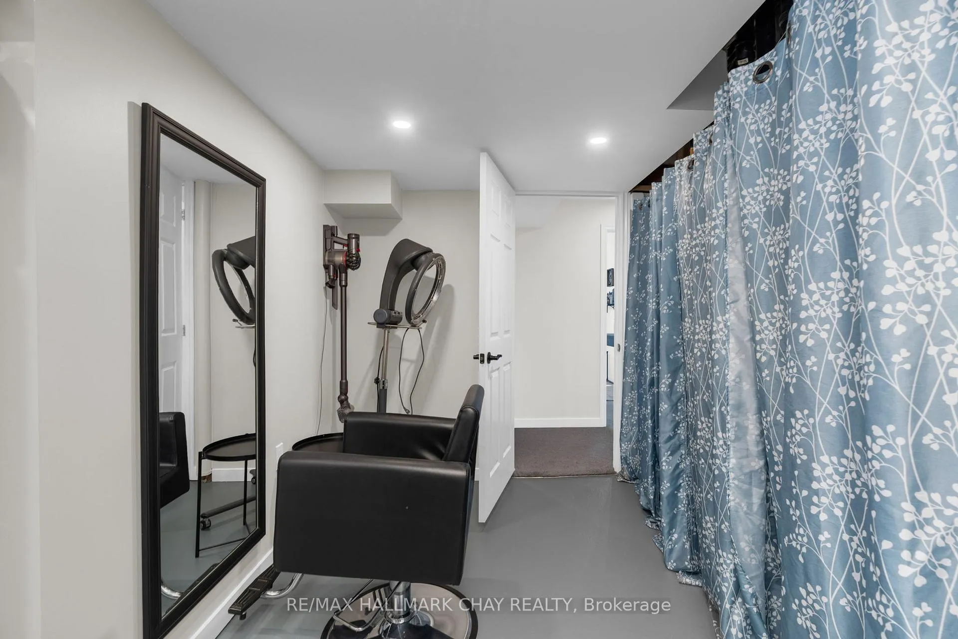 Photo 26 of 204 Forest Crescent, Clearview, Stayner — HOMEH