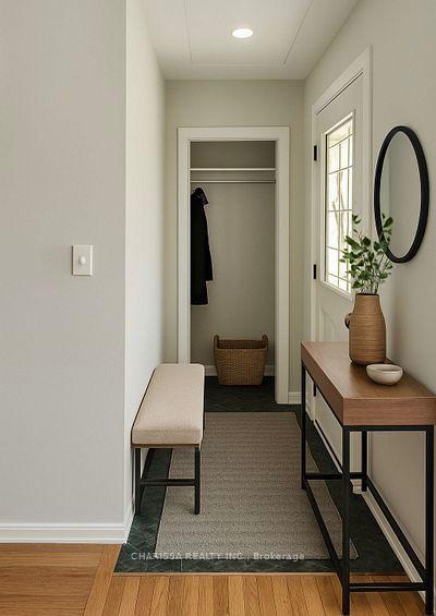 Photo 3 of Unit Upper, 37 Kingslea Drive, Hamilton, Huntington — HOMEH