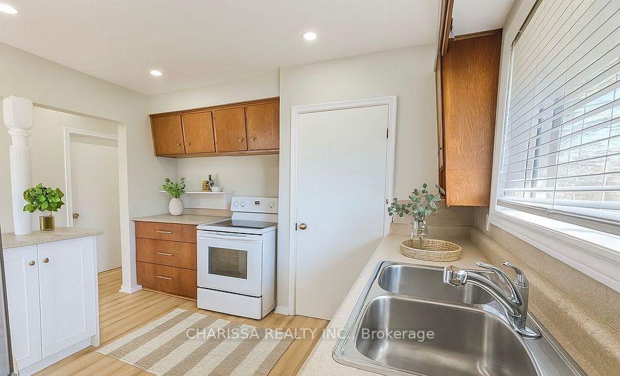 Photo 6 of Unit Upper, 37 Kingslea Drive, Hamilton, Huntington — HOMEH