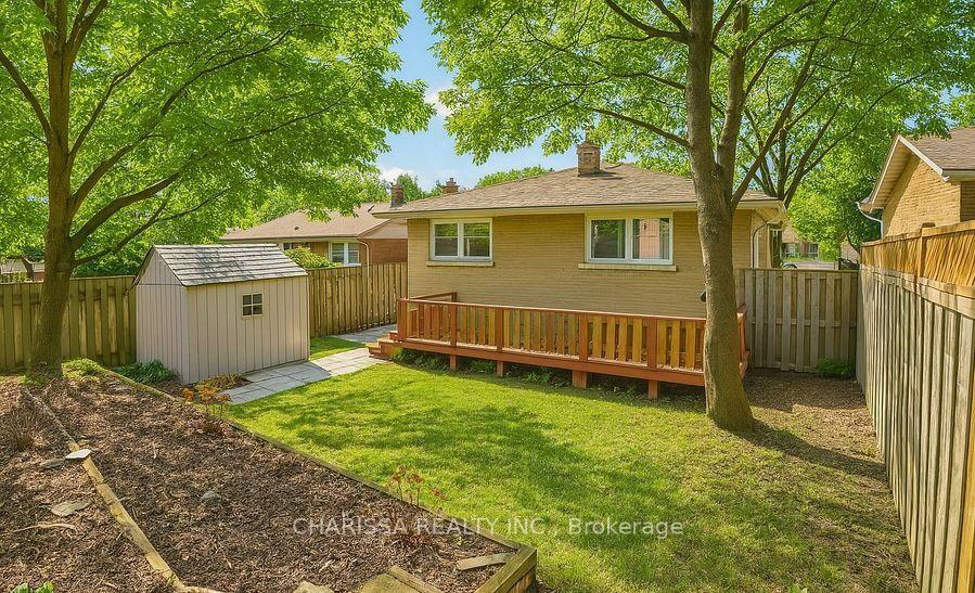 Photo 18 of Unit Upper, 37 Kingslea Drive, Hamilton, Huntington — HOMEH