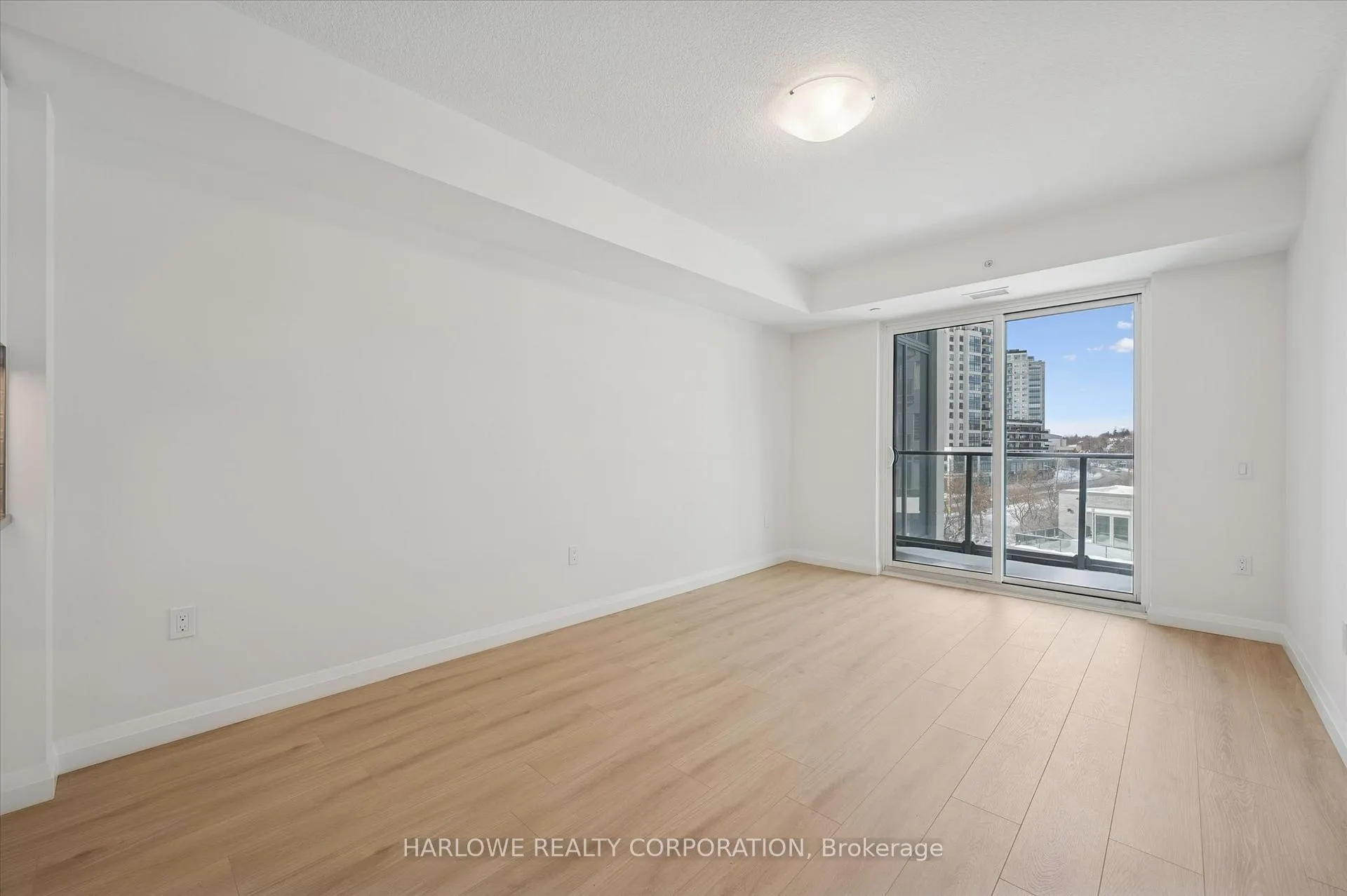 Photo 8 of Unit 509, 93 Arthur Street S, Guelph, St. Patrick's Ward — HOMEH