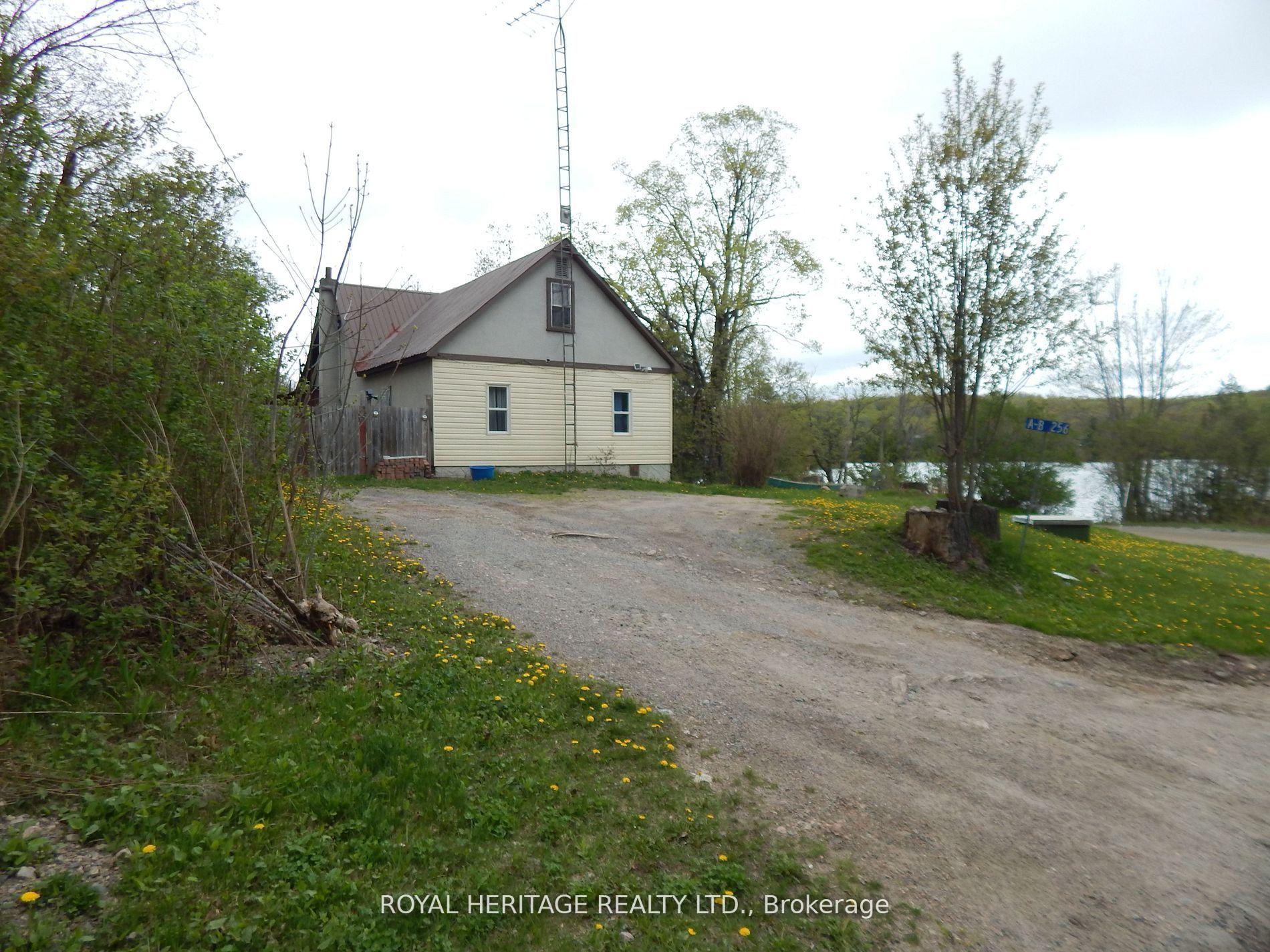 Photo 10 of 256 Trout Lake Road, Faraday — HOMEH