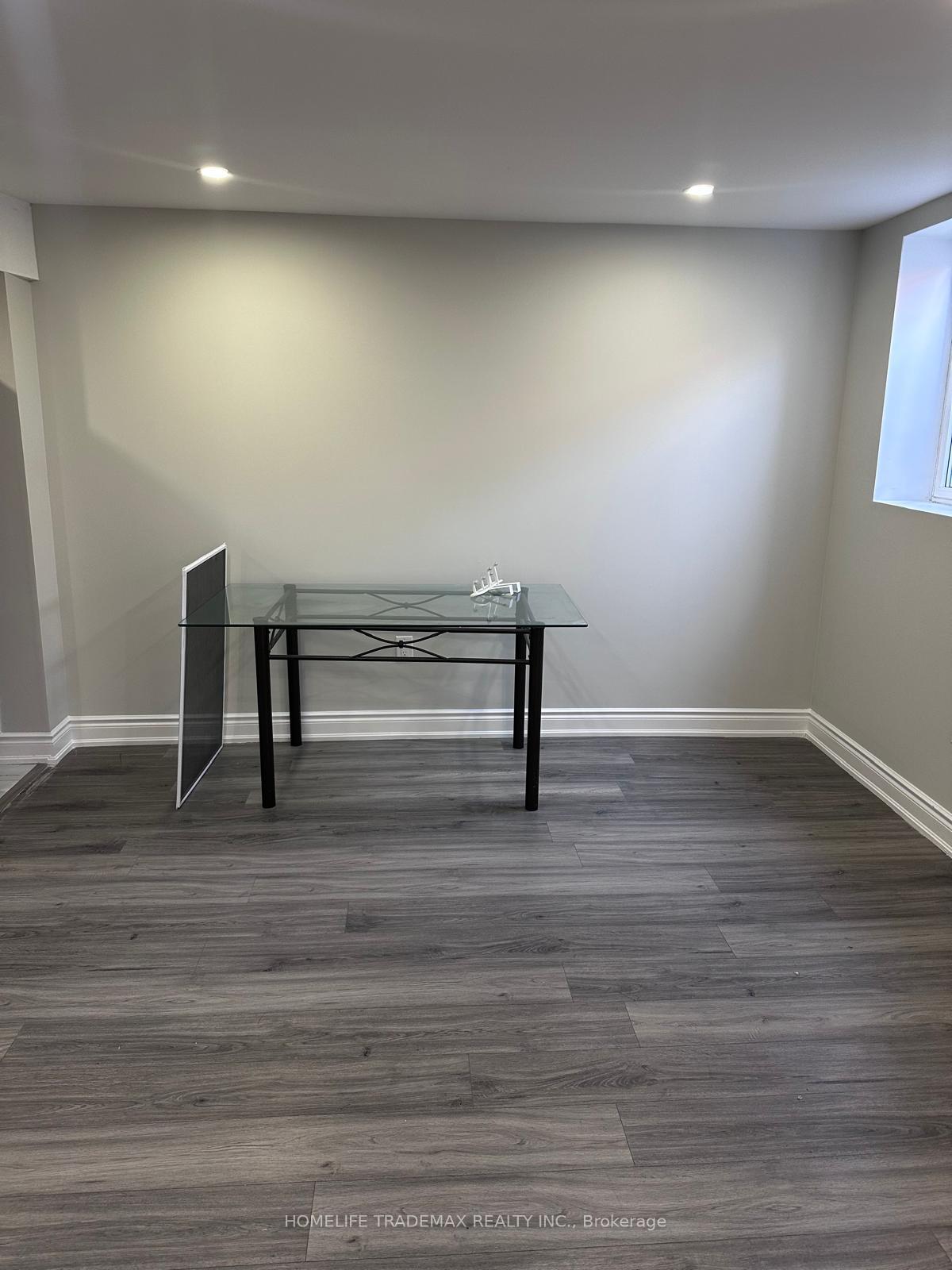 Photo 9 of 8 Lackington Street, Brampton, Credit Valley — HOMEH