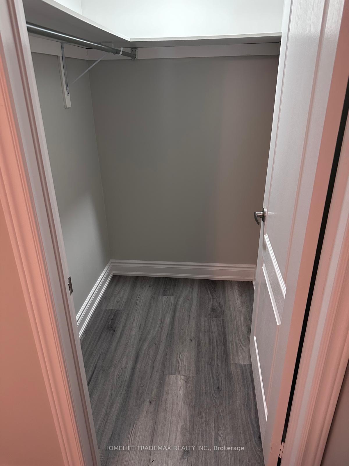 Photo 10 of 8 Lackington Street, Brampton, Credit Valley — HOMEH