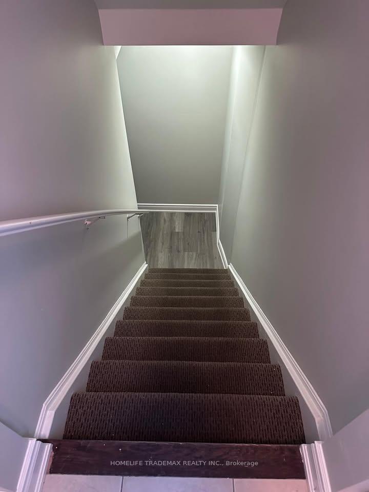 Photo 11 of 8 Lackington Street, Brampton, Credit Valley — HOMEH