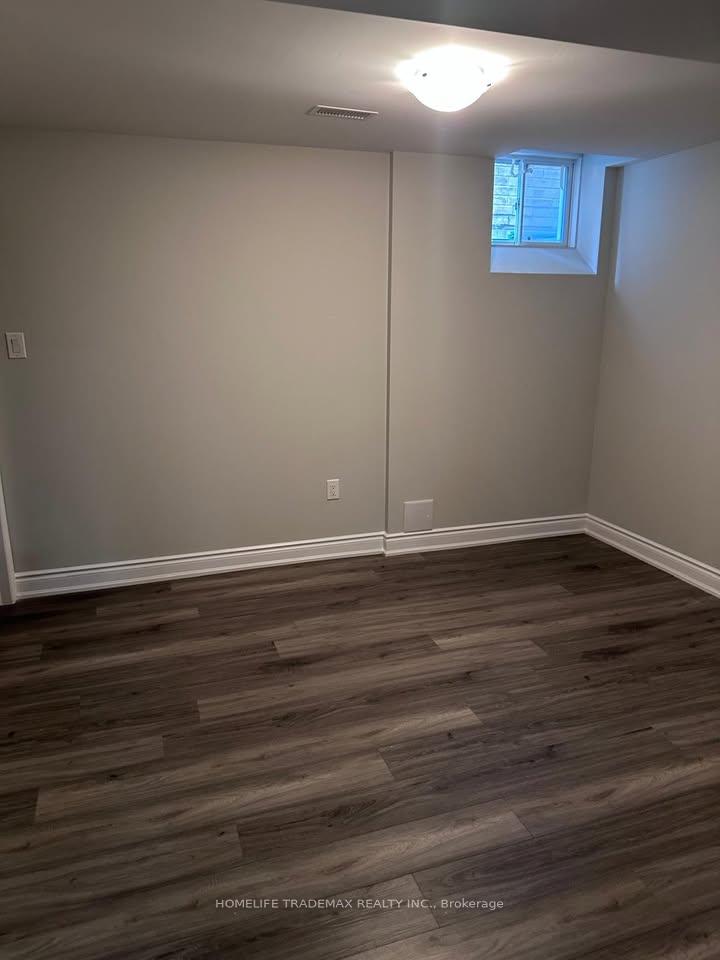 Photo 14 of 8 Lackington Street, Brampton, Credit Valley — HOMEH