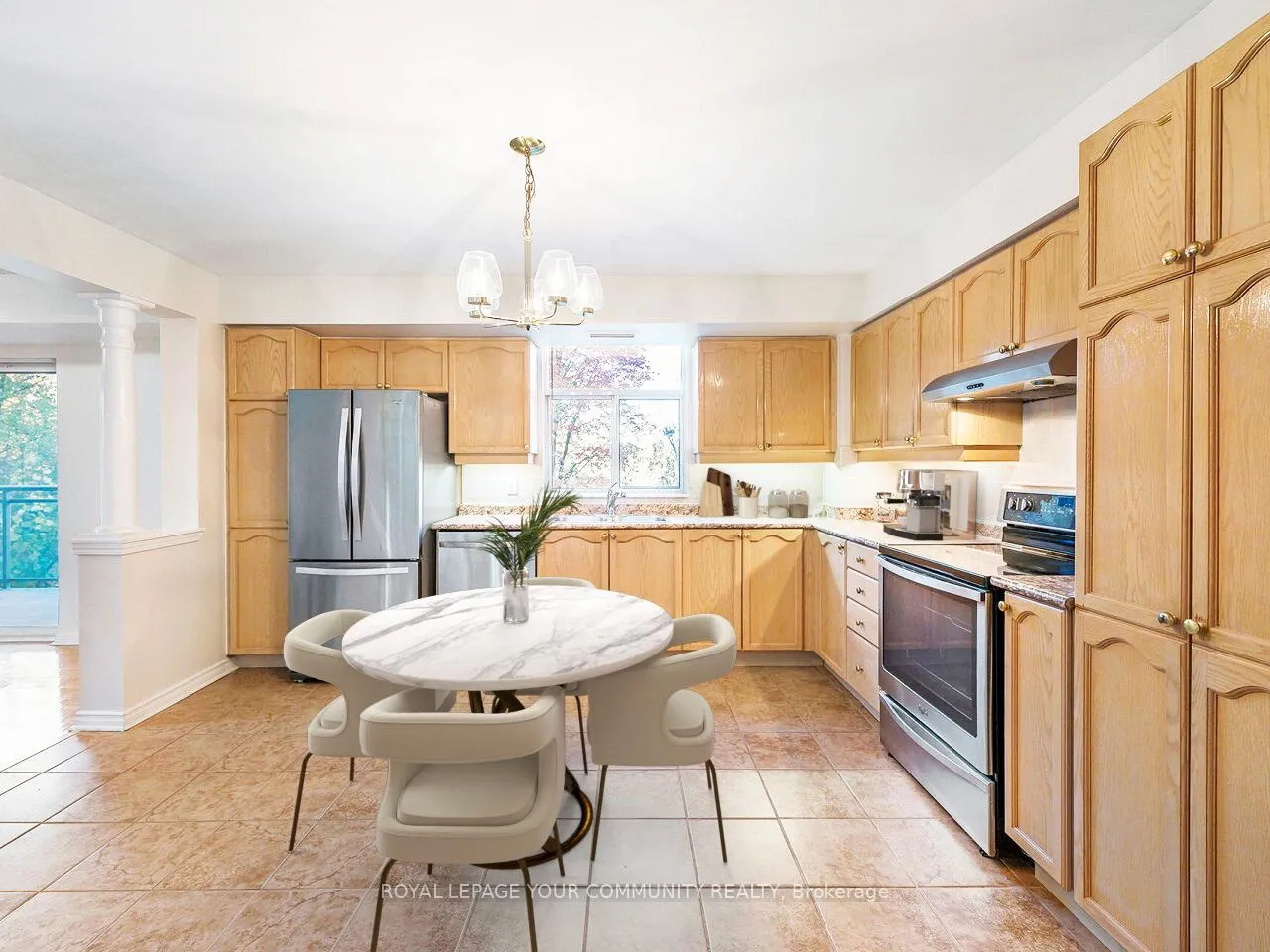 Photo 1 of Unit 202, 2506 Rutherford Road, Vaughan, Maple — HOMEH