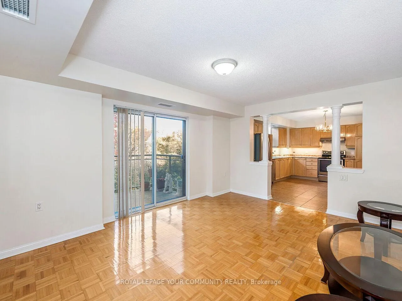 Photo 10 of Unit 202, 2506 Rutherford Road, Vaughan, Maple — HOMEH