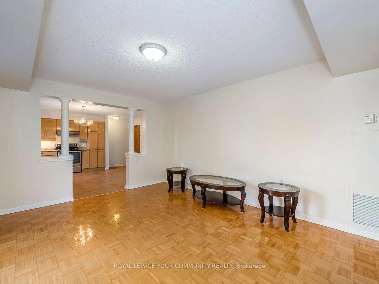 Photo 11 of Unit 202, 2506 Rutherford Road, Vaughan, Maple — HOMEH