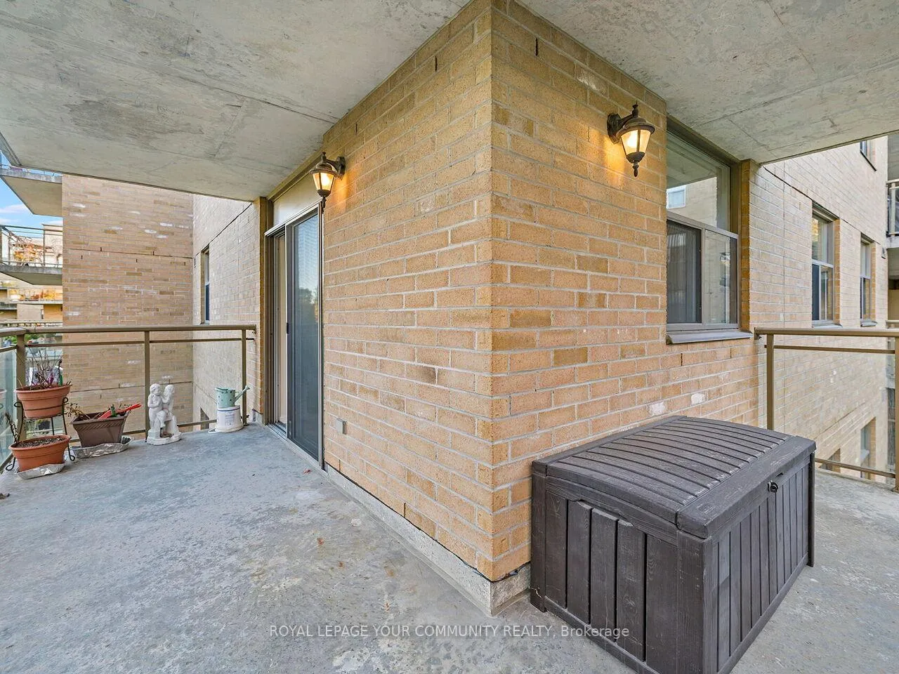 Photo 21 of Unit 202, 2506 Rutherford Road, Vaughan, Maple — HOMEH