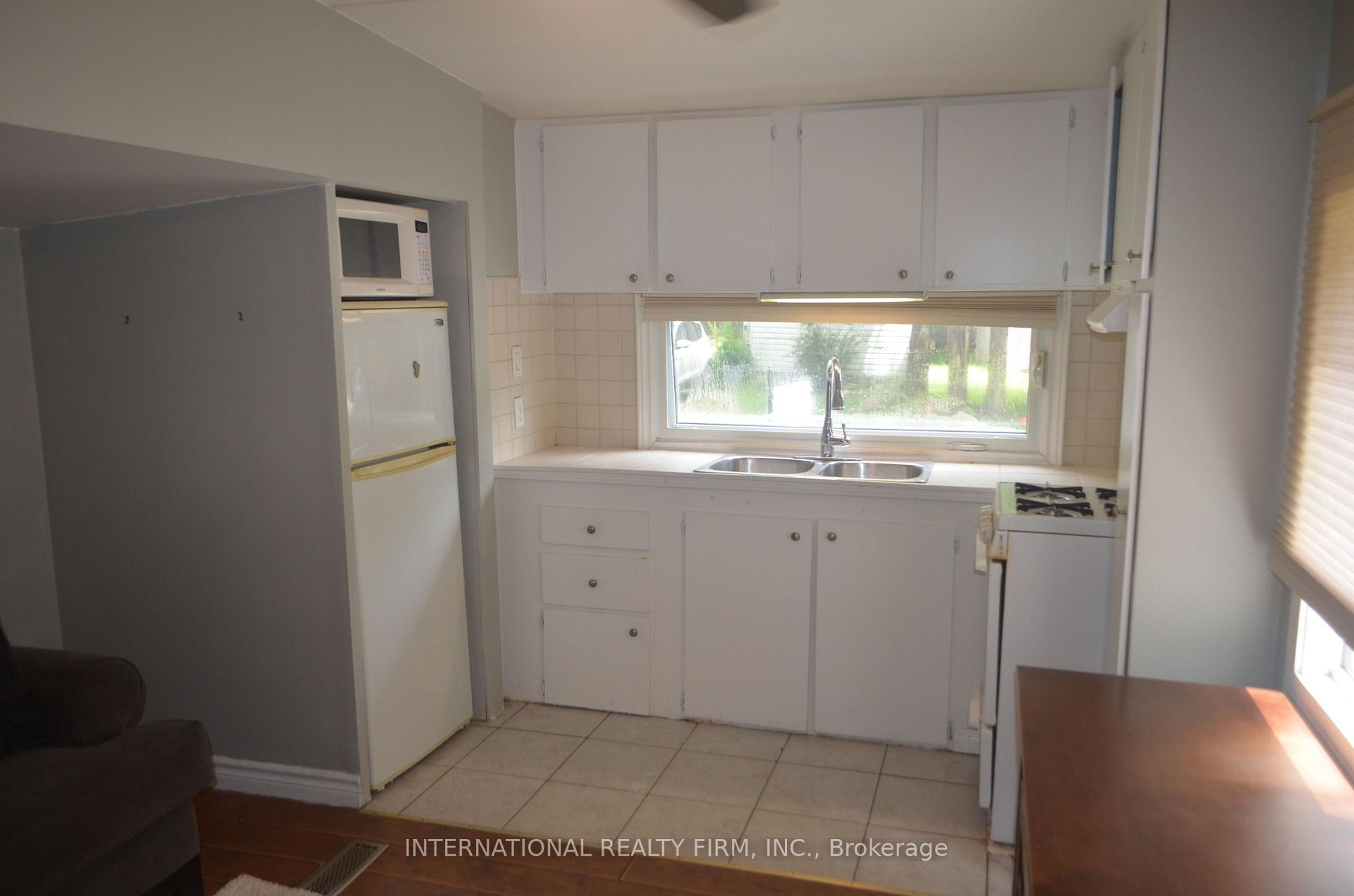 Photo 4 of Unit 18, 623 King Avenue E, Clarington, Newcastle — HOMEH