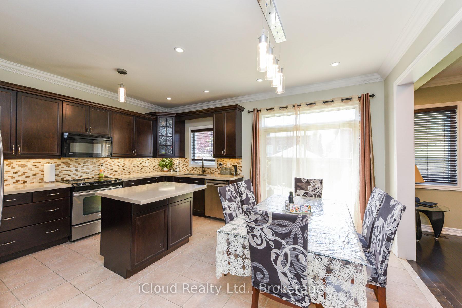 Photo 11 of 304 Dalgleish Garden, Milton, Scott — HOMEH