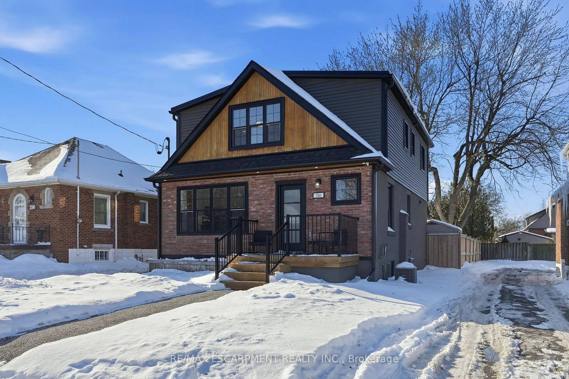 Front of 286 East 18th Street