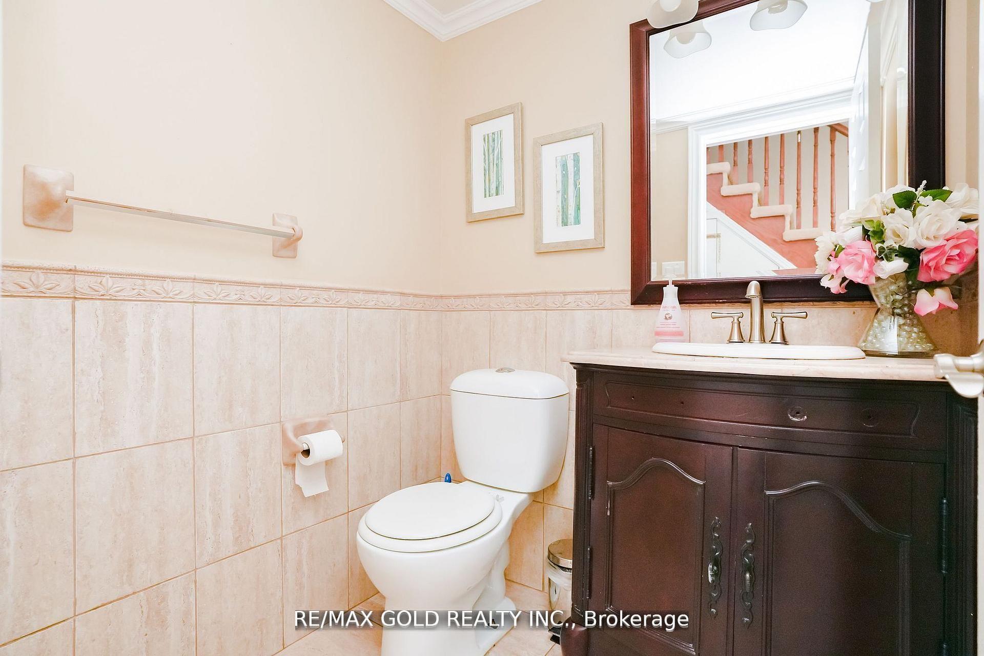 Photo 20 of 32 Myrtle Court, Brampton, Central Park — HOMEH