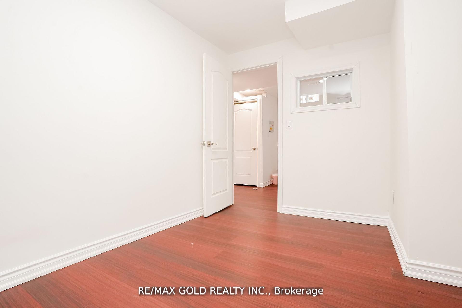 Photo 37 of 32 Myrtle Court, Brampton, Central Park — HOMEH