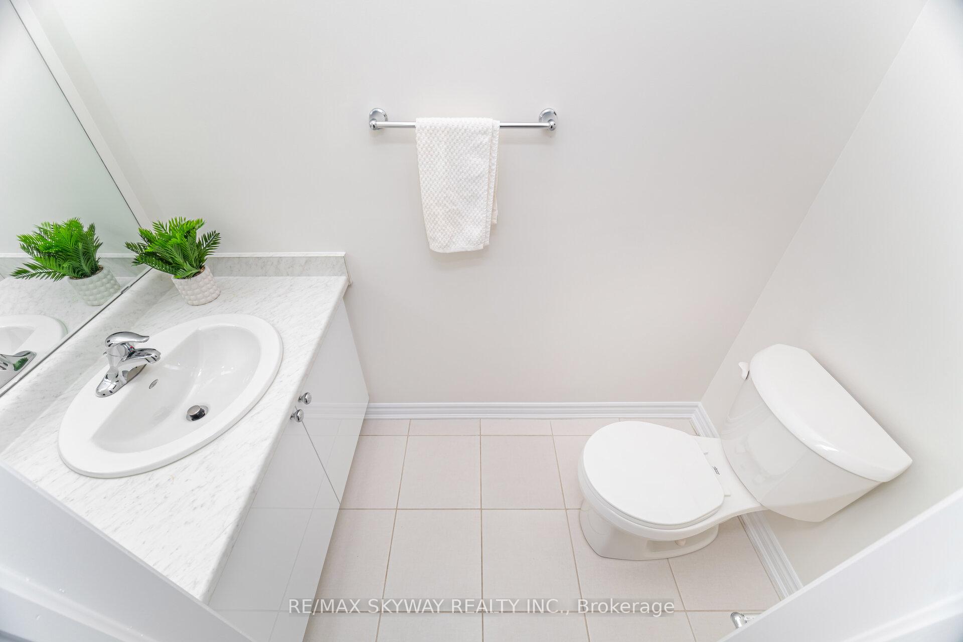 Photo 23 of Unit 102, 305 Garner Road W, Hamilton, Ancaster — HOMEH