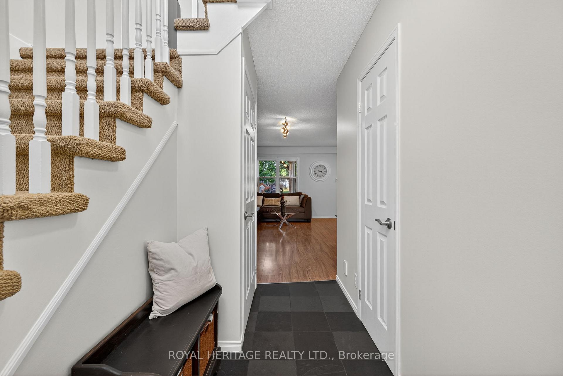 Photo 15 of 46 Sherie Drive, Georgina, Keswick North — HOMEH