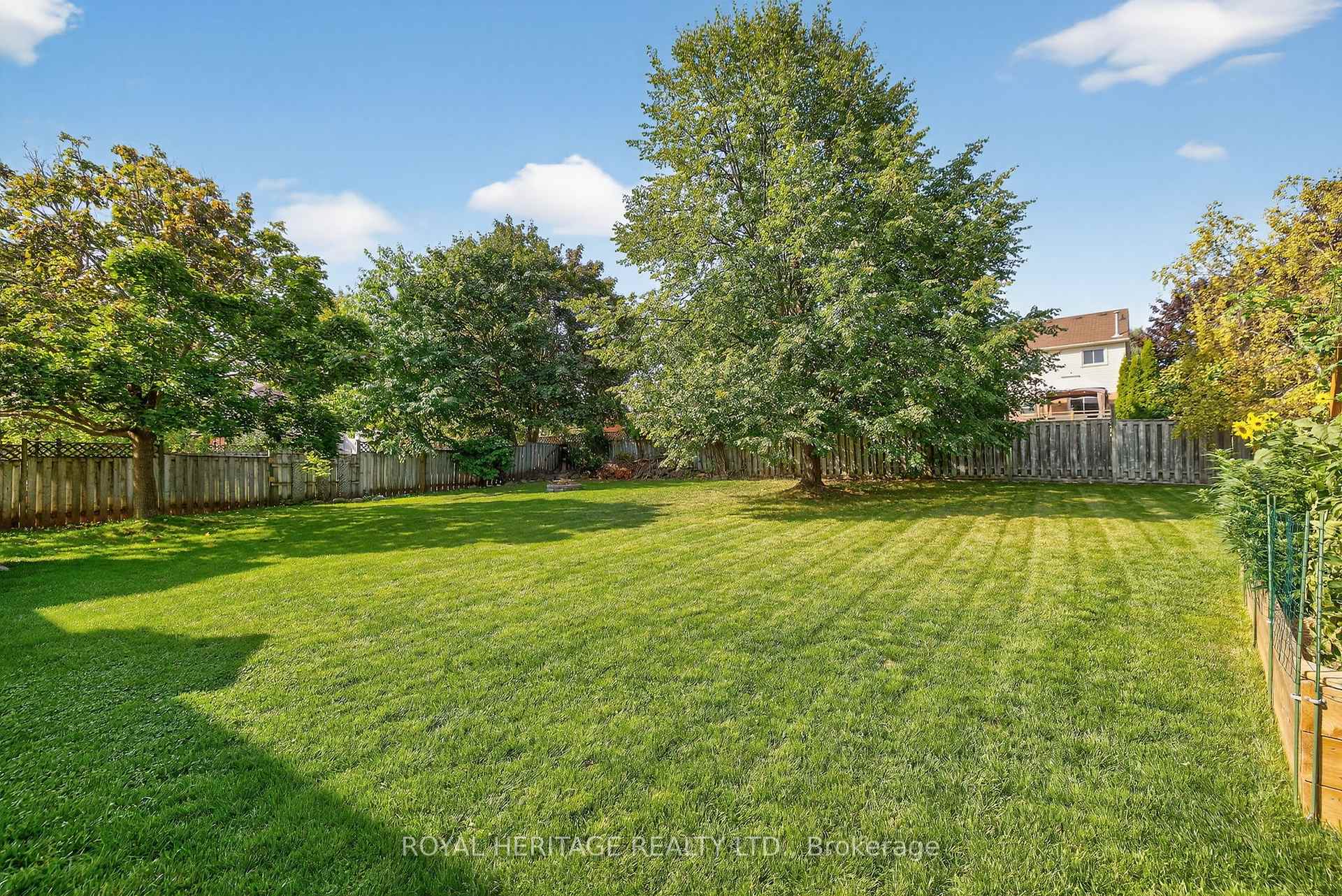 Photo 42 of 46 Sherie Drive, Georgina, Keswick North — HOMEH