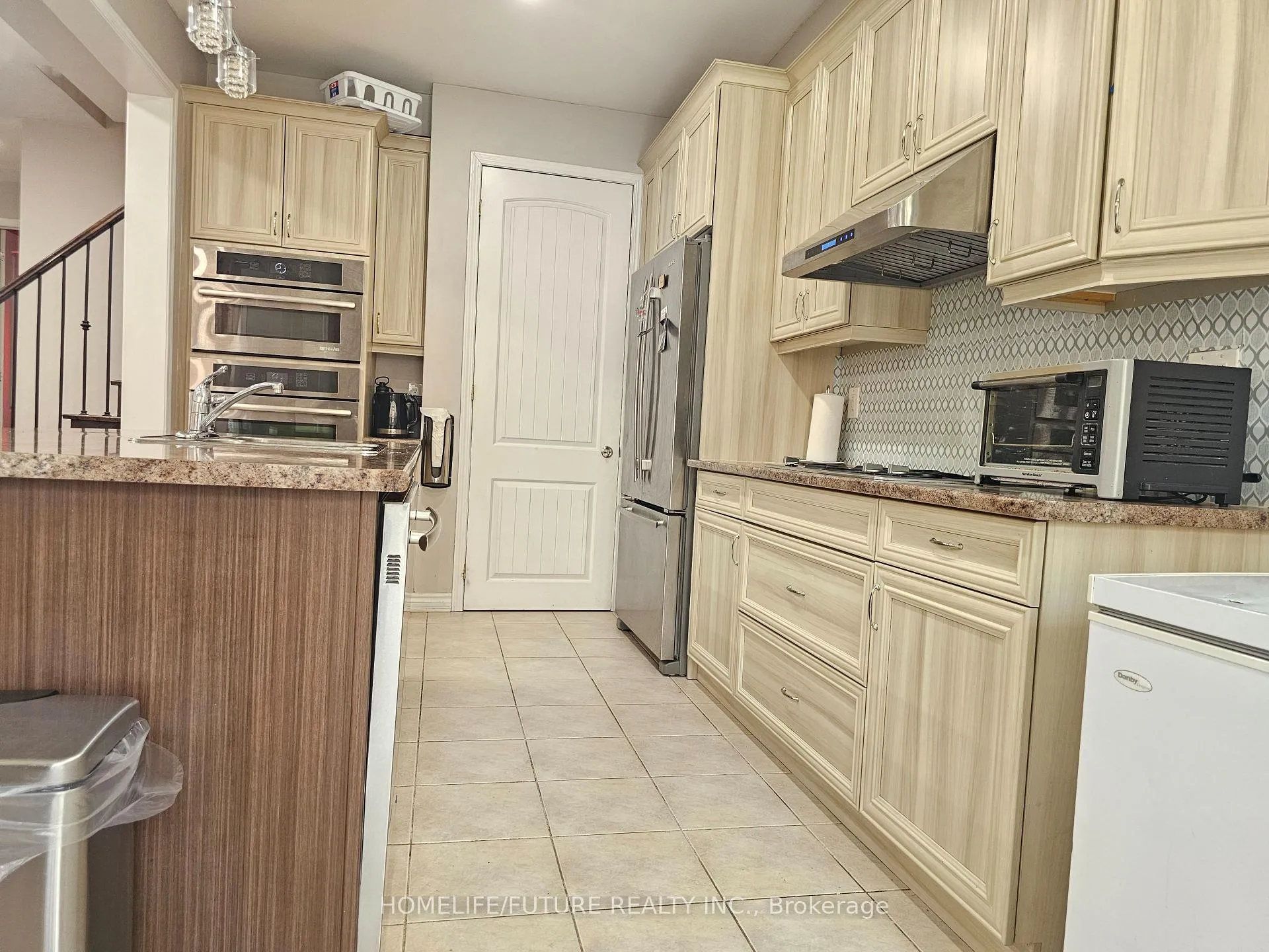 Photo 6 of 78 Enford Crescent, Brampton, Northwest Brampton — HOMEH