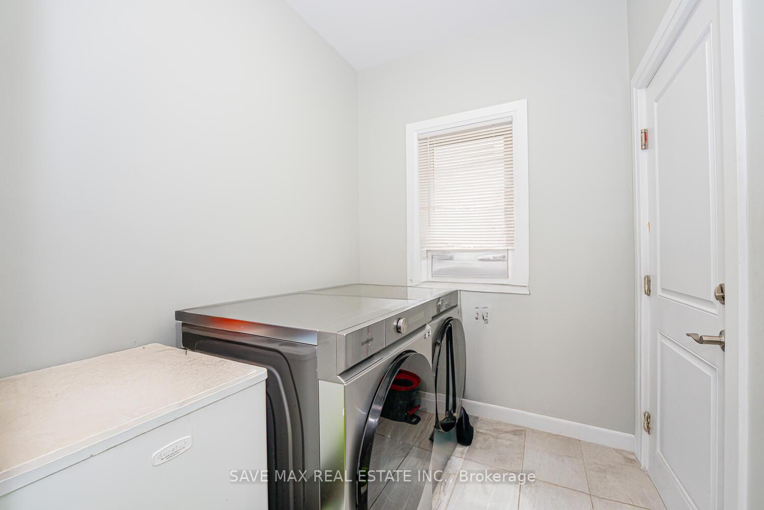 Photo 20 of 2382 Wickerson Road, London, South K — HOMEH