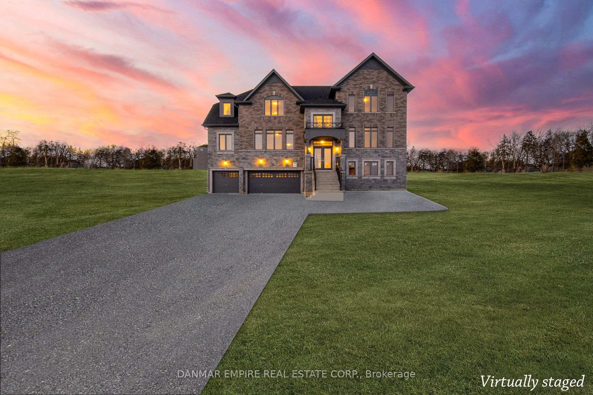 Front of 2226 Greg Gemmell Way