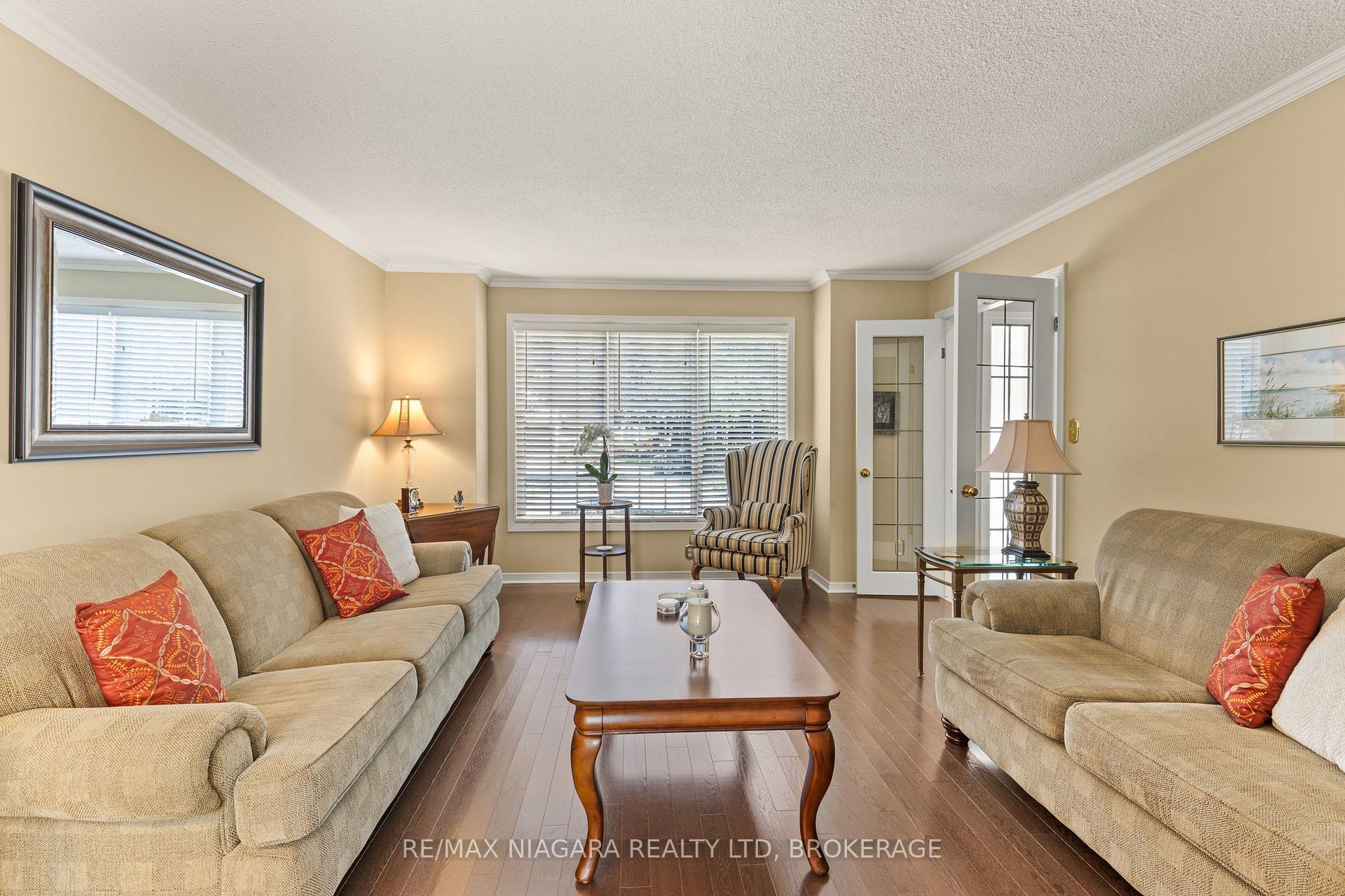 Photo 31 of 24 Golden Boulevard, St. Catharines, Martindale Pond — HOMEH