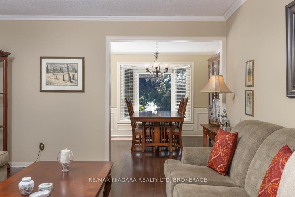 Photo 11 of 24 Golden Boulevard, St. Catharines, Martindale Pond — HOMEH