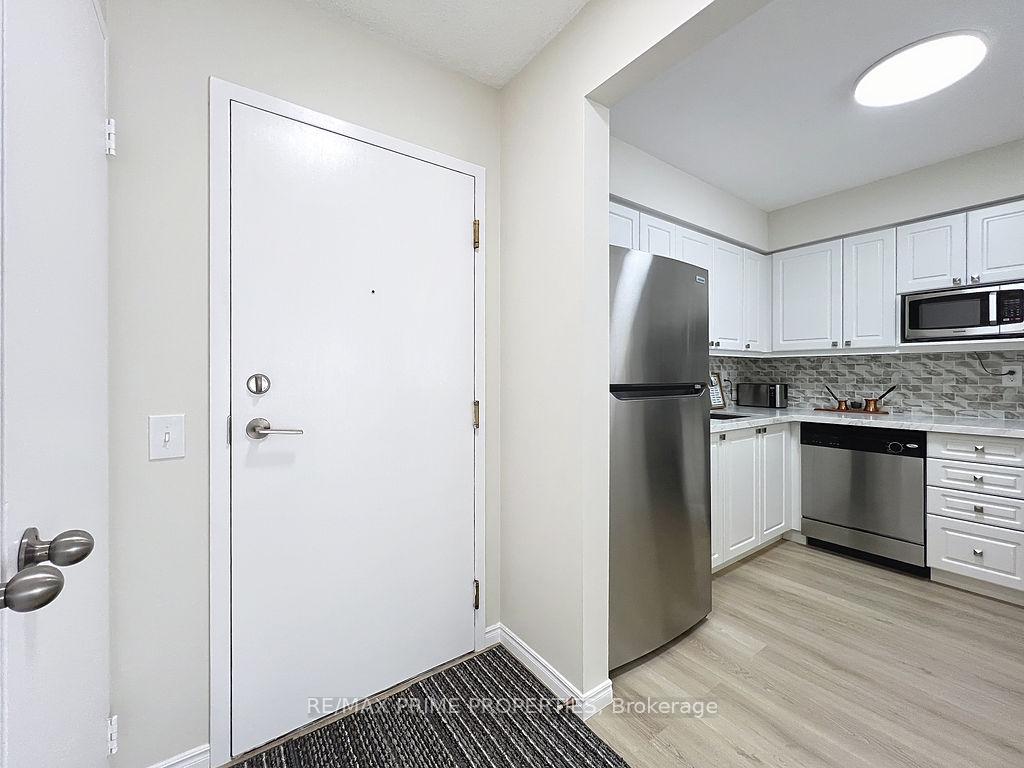 Photo 2 of Unit 608, 91 Townsgate Drive, Vaughan, Crestwood-Springfarm-Yorkhill — HOMEH
