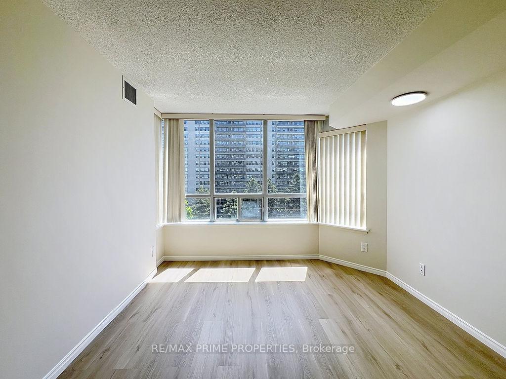 Photo 7 of Unit 608, 91 Townsgate Drive, Vaughan, Crestwood-Springfarm-Yorkhill — HOMEH