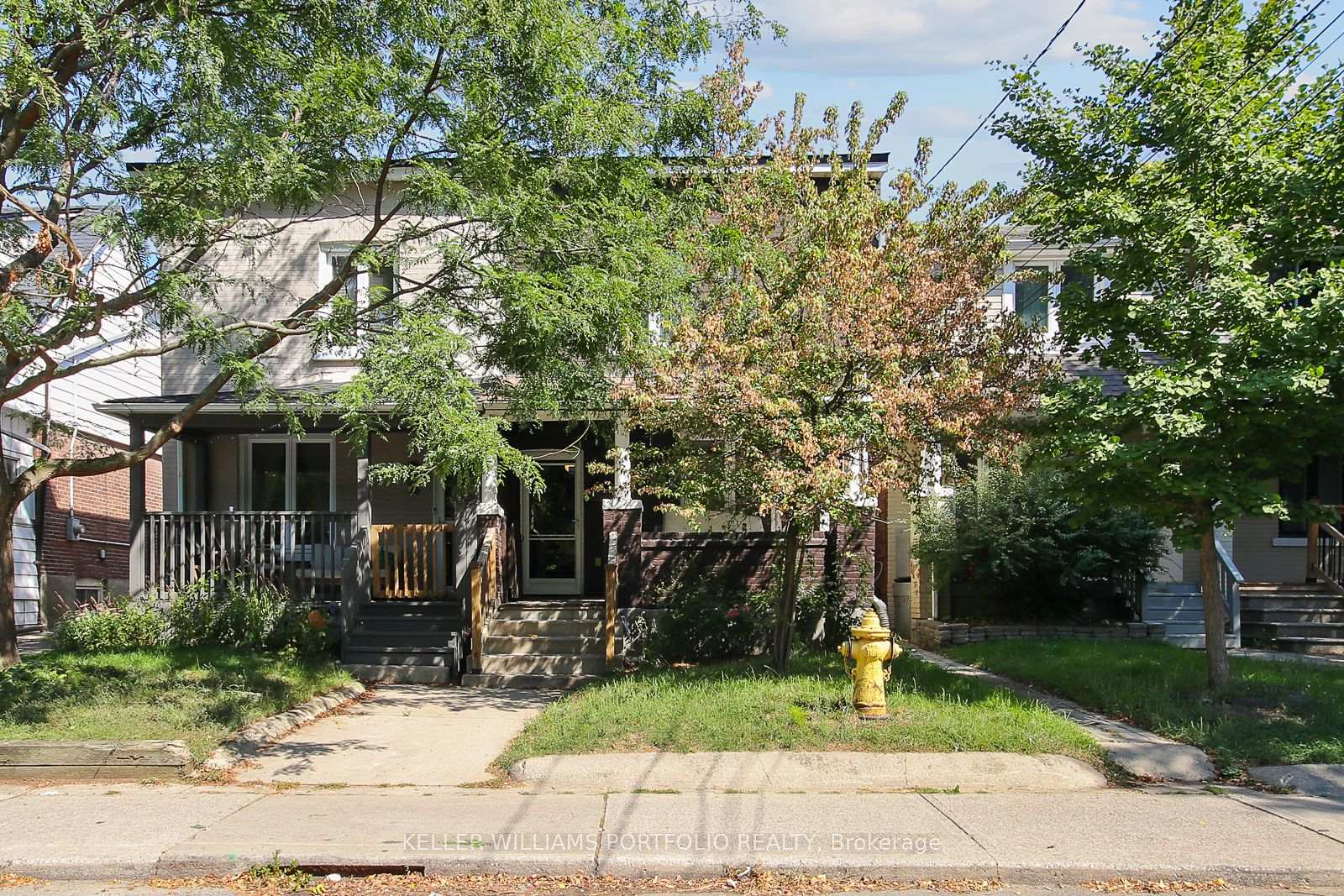 Front of 33 Barrington Avenue