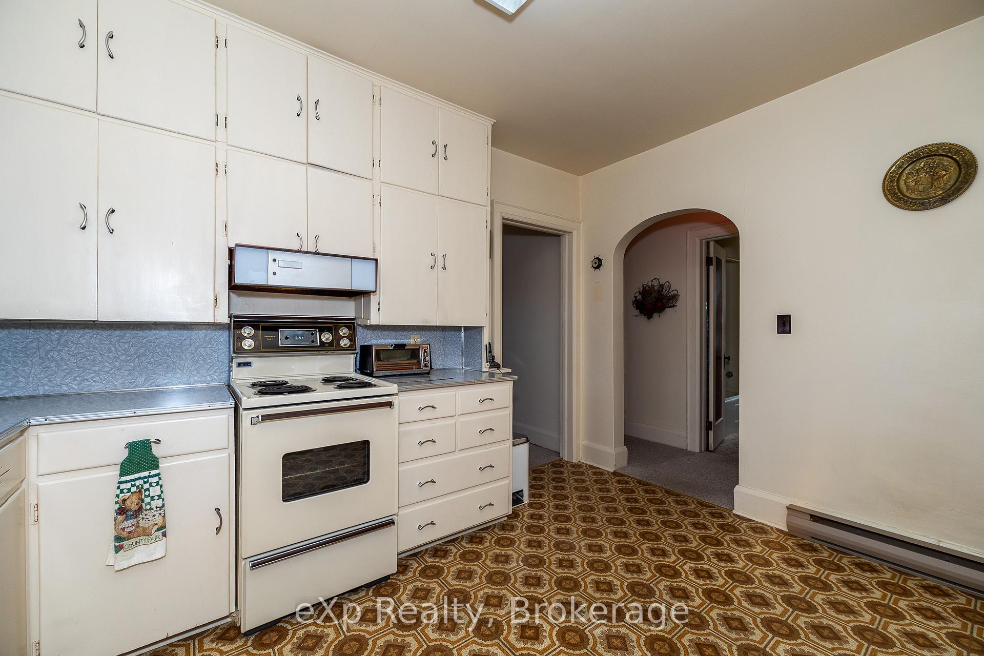 Photo 7 of 76 3rd Ave SW, Arran-Elderslie — HOMEH