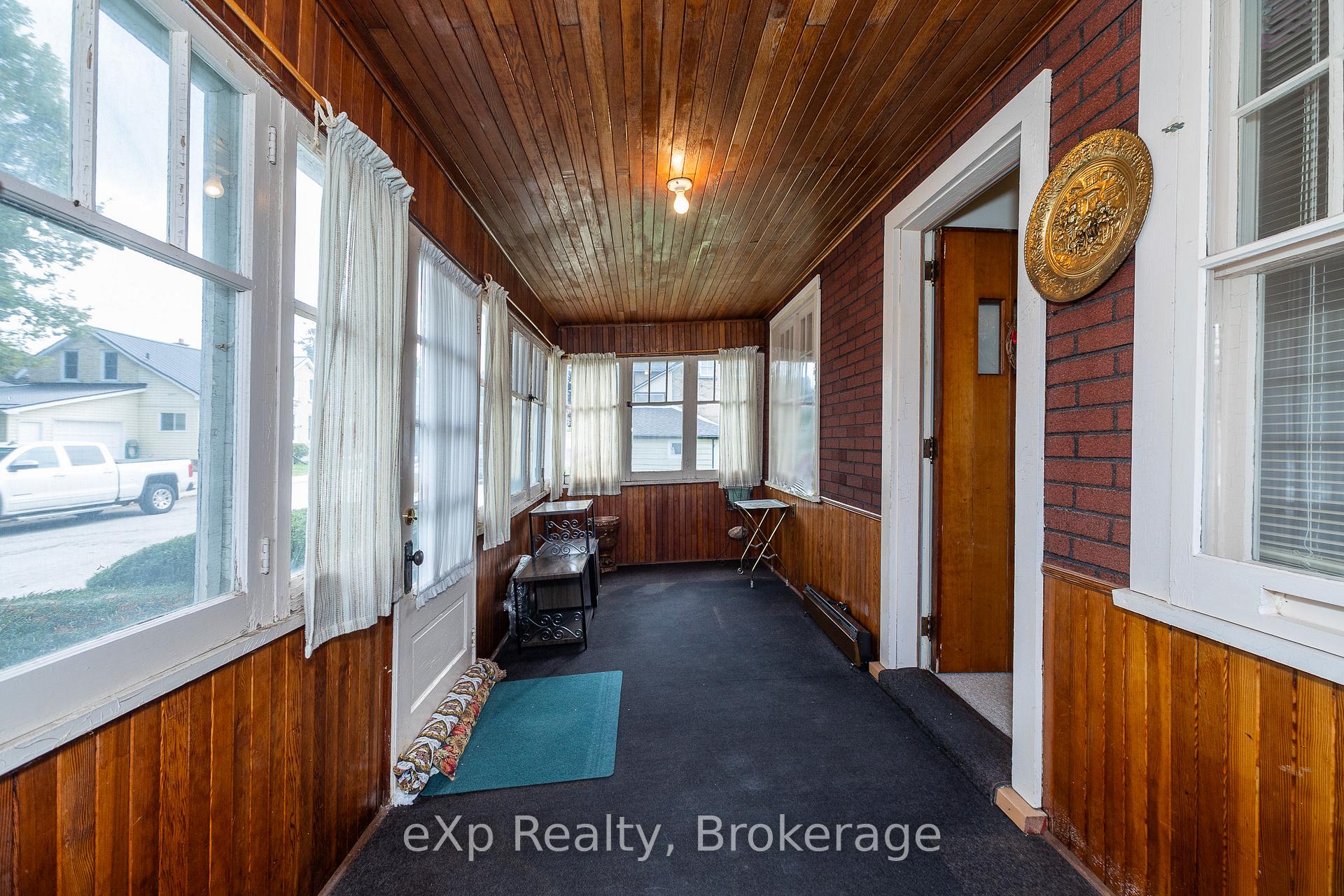Photo 10 of 76 3rd Ave SW, Arran-Elderslie — HOMEH
