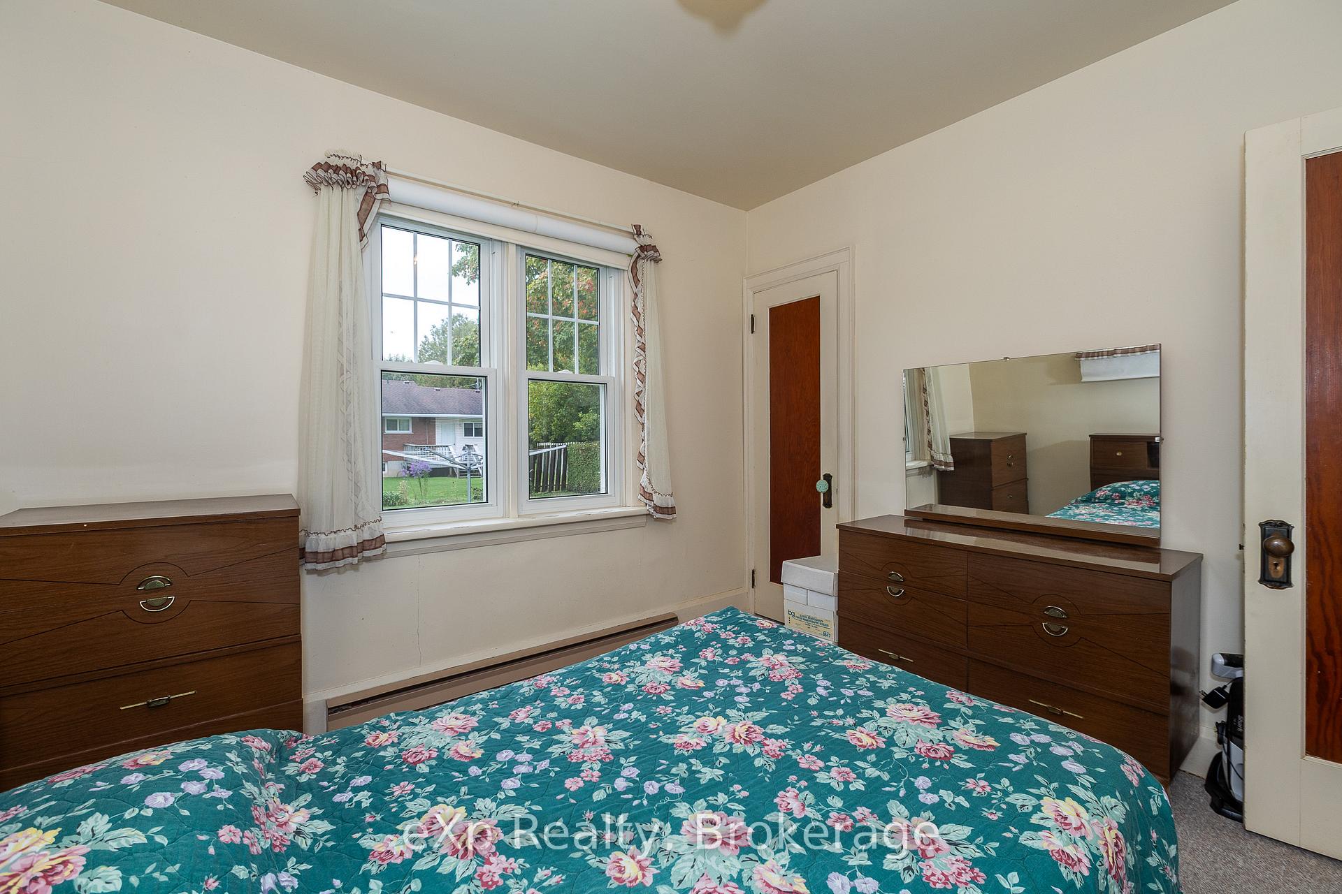 Photo 12 of 76 3rd Ave SW, Arran-Elderslie — HOMEH