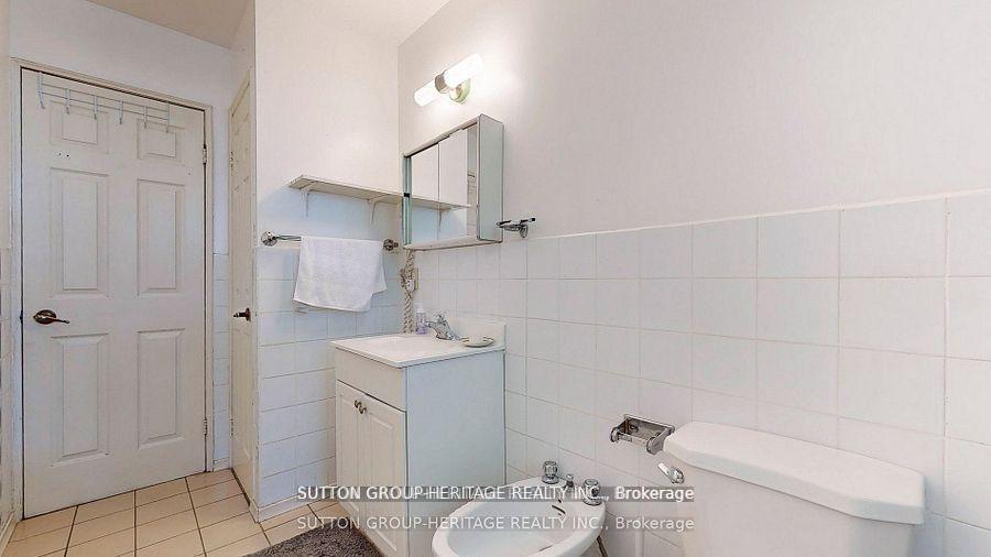 Photo 19 of 29 Lake Avenue, Ramara, Brechin — HOMEH