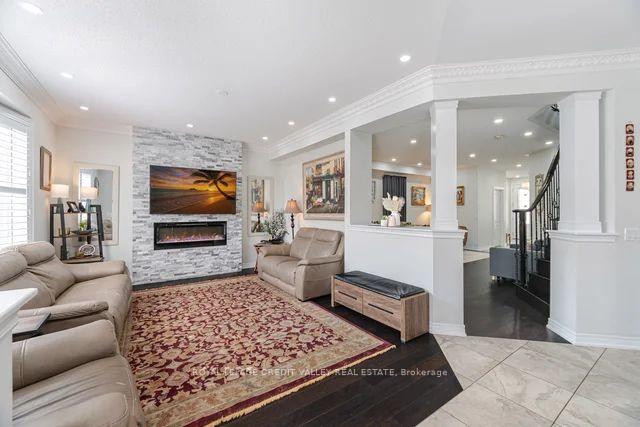 Photo 12 of 252 Bonnieglen Farm Boulevard, Caledon, Rural Caledon — HOMEH