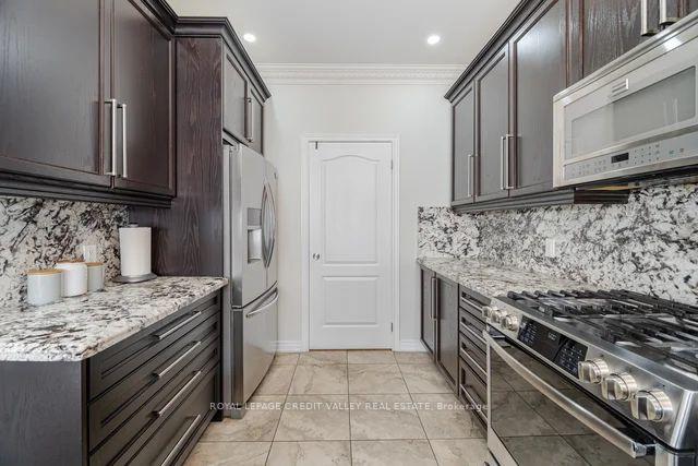 Photo 18 of 252 Bonnieglen Farm Boulevard, Caledon, Rural Caledon — HOMEH