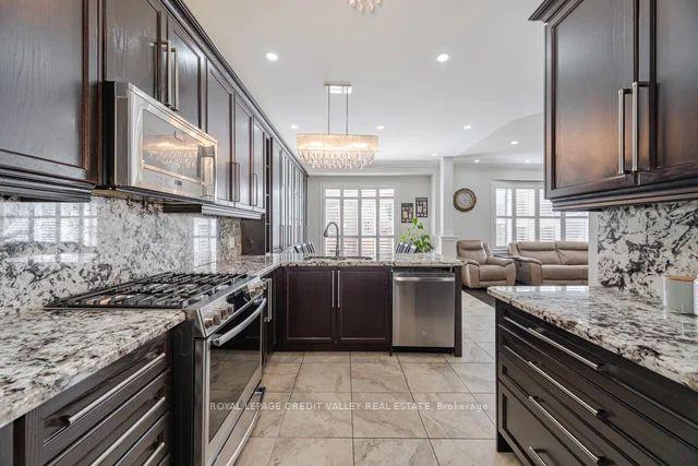 Photo 19 of 252 Bonnieglen Farm Boulevard, Caledon, Rural Caledon — HOMEH
