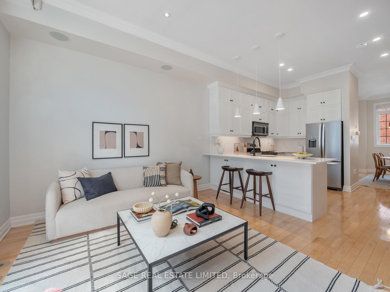 Photo 14 of 31 Tompkins Mews, Toronto, The Beaches — HOMEH