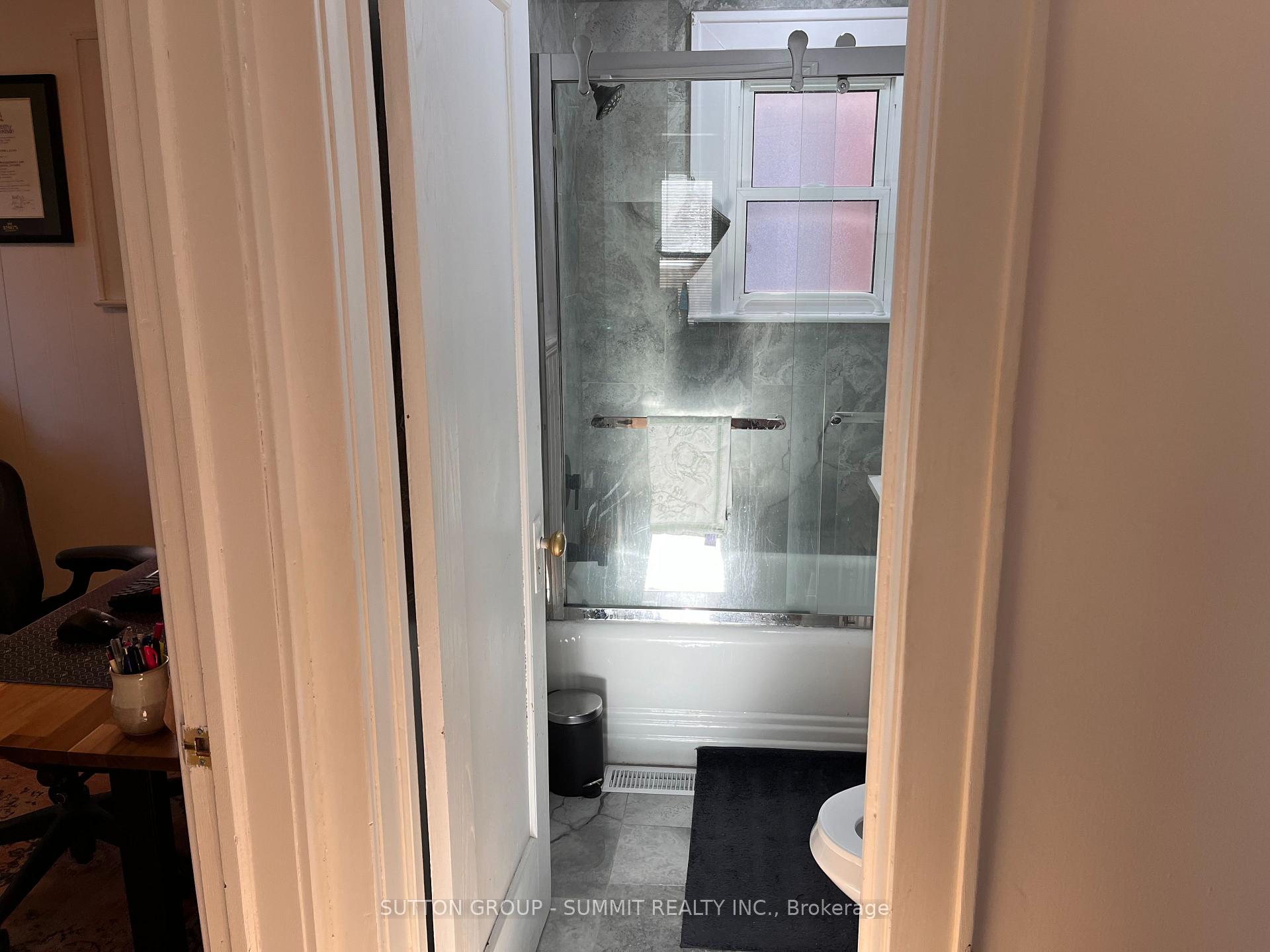 Photo 63 of 112 Devonshire Avenue, London, South G — HOMEH