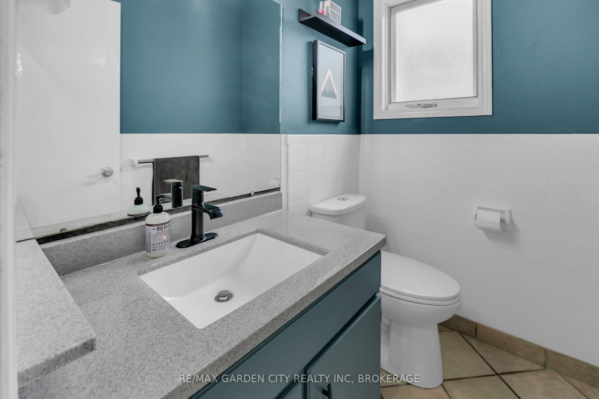 Photo 18 of 2 The Meadows Street, St. Catharines, Lakeport — HOMEH