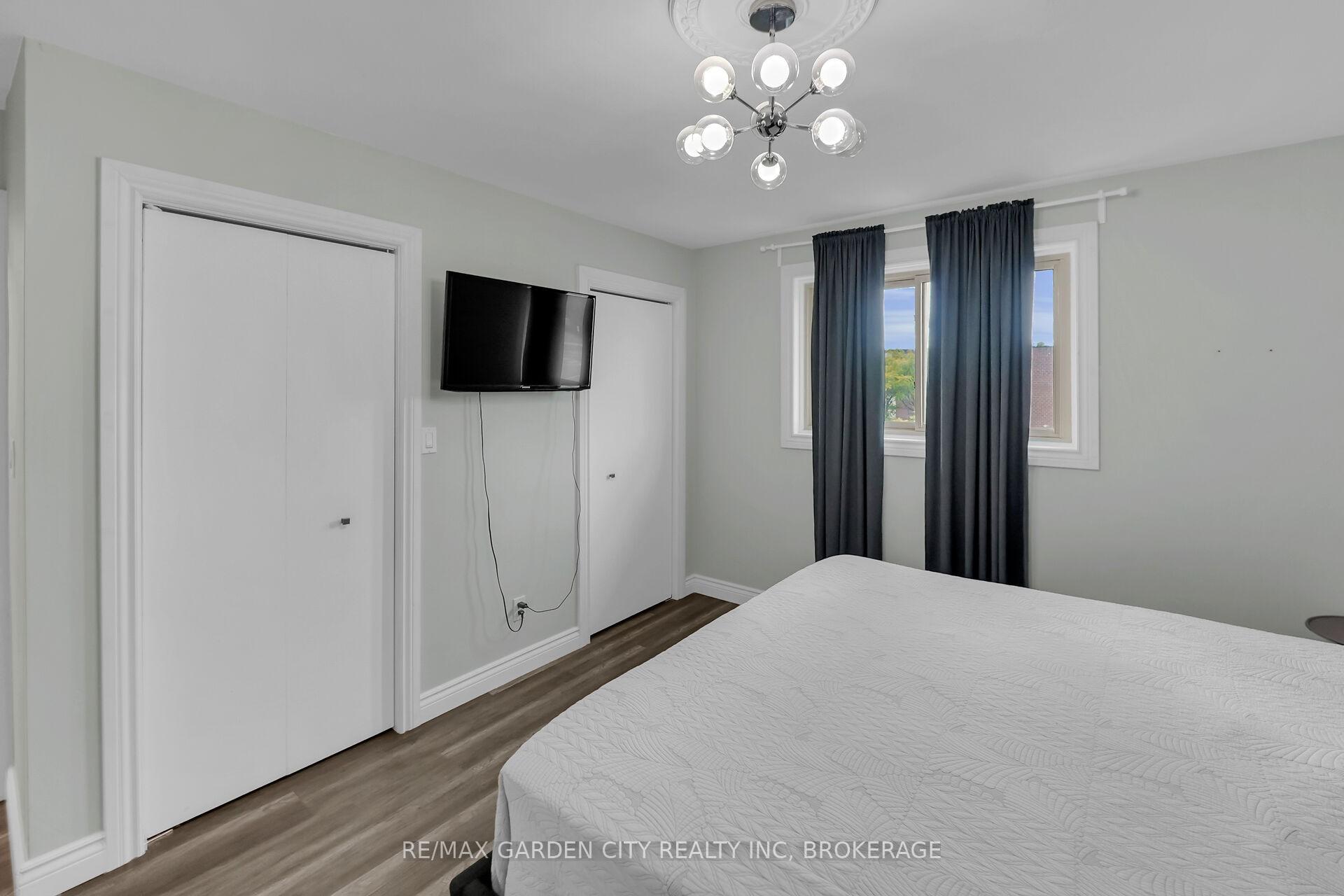 Photo 21 of 2 The Meadows Street, St. Catharines, Lakeport — HOMEH
