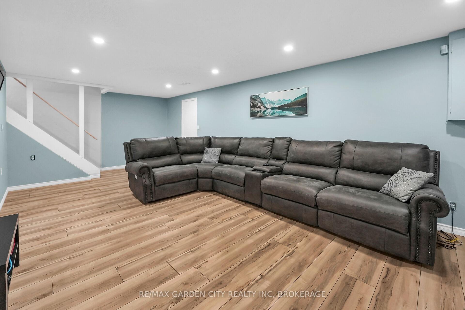 Photo 30 of 2 The Meadows Street, St. Catharines, Lakeport — HOMEH