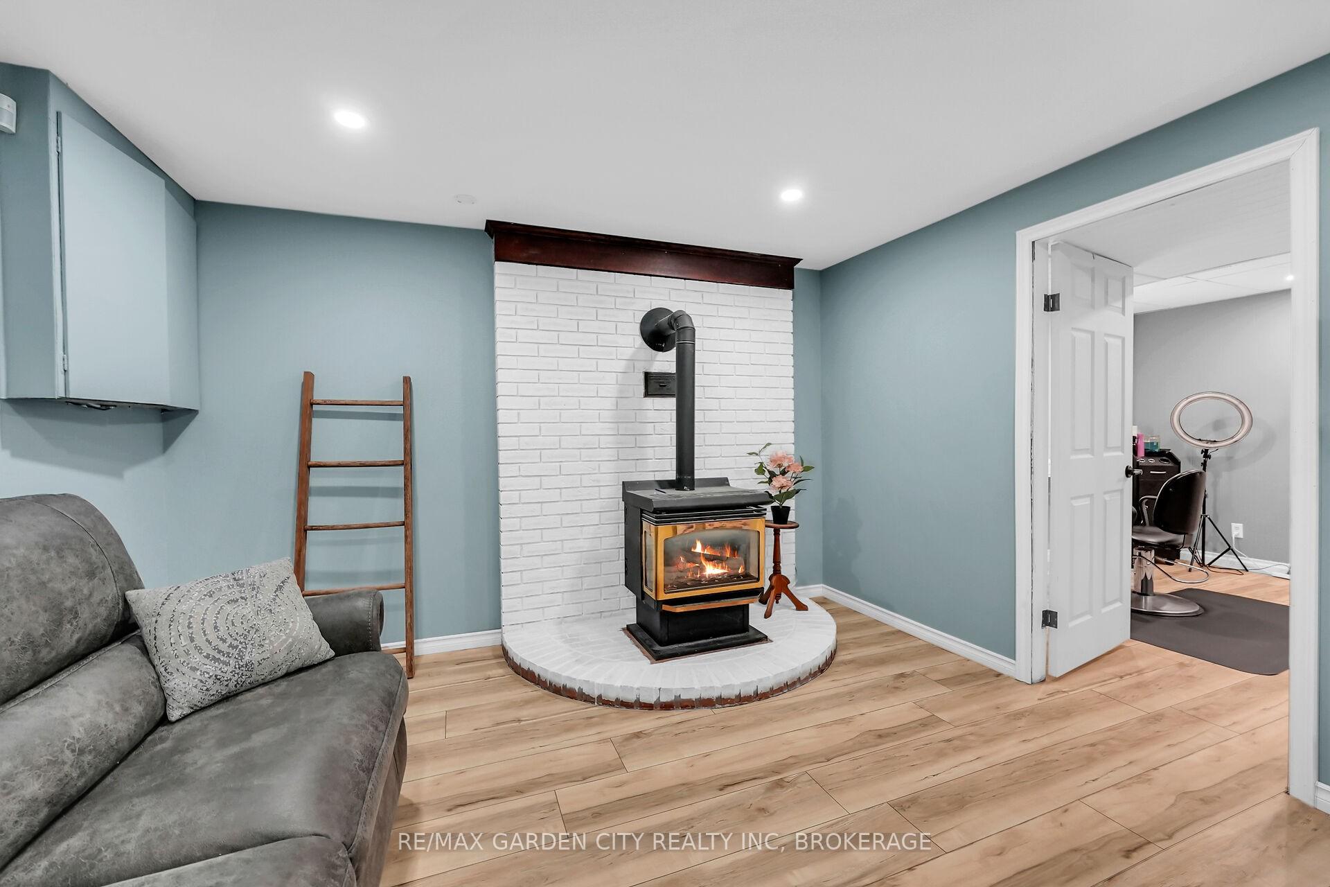 Photo 31 of 2 The Meadows Street, St. Catharines, Lakeport — HOMEH