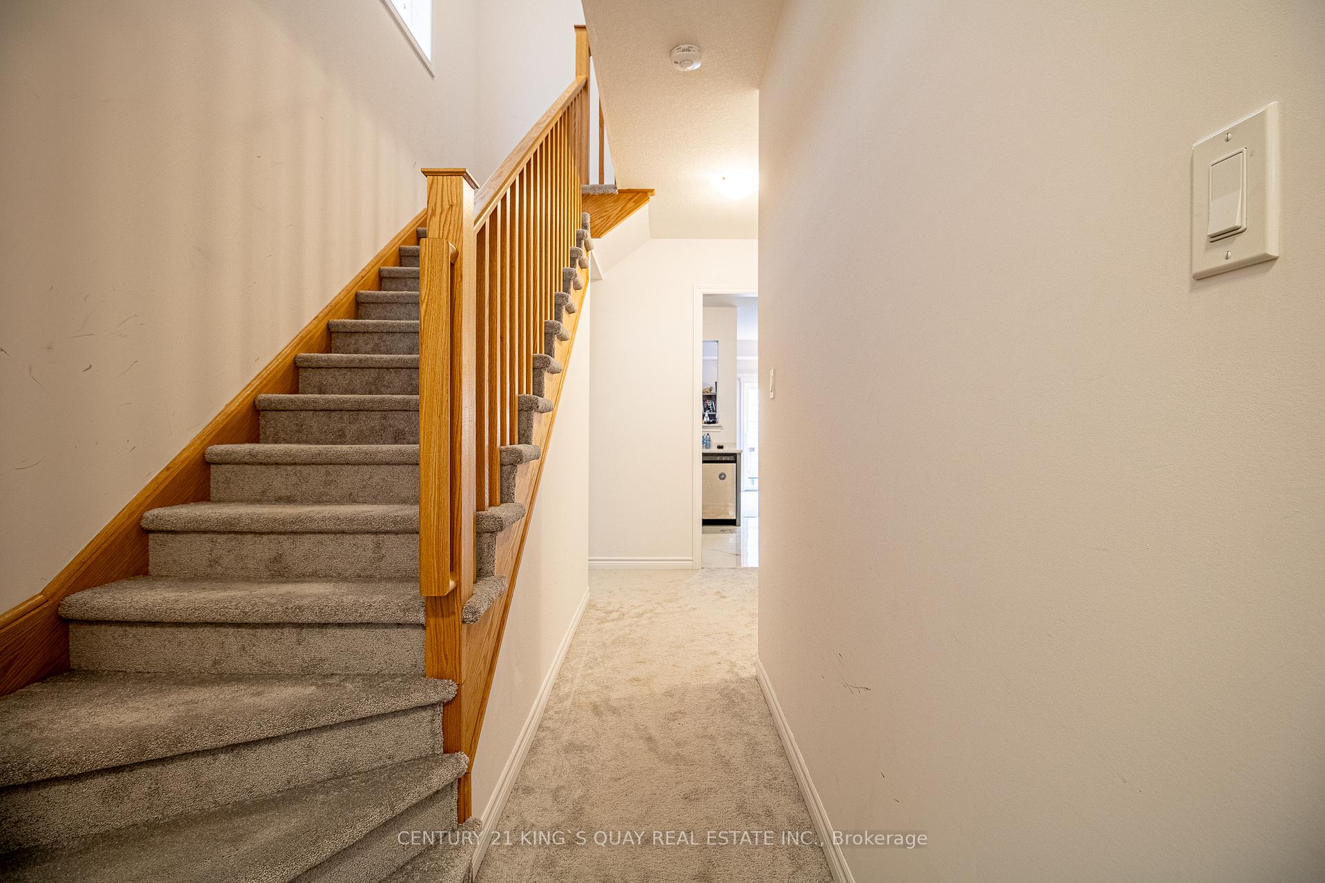 Photo 4 of 45 Elsegood Drive, Guelph, Village By The Arboretum — HOMEH