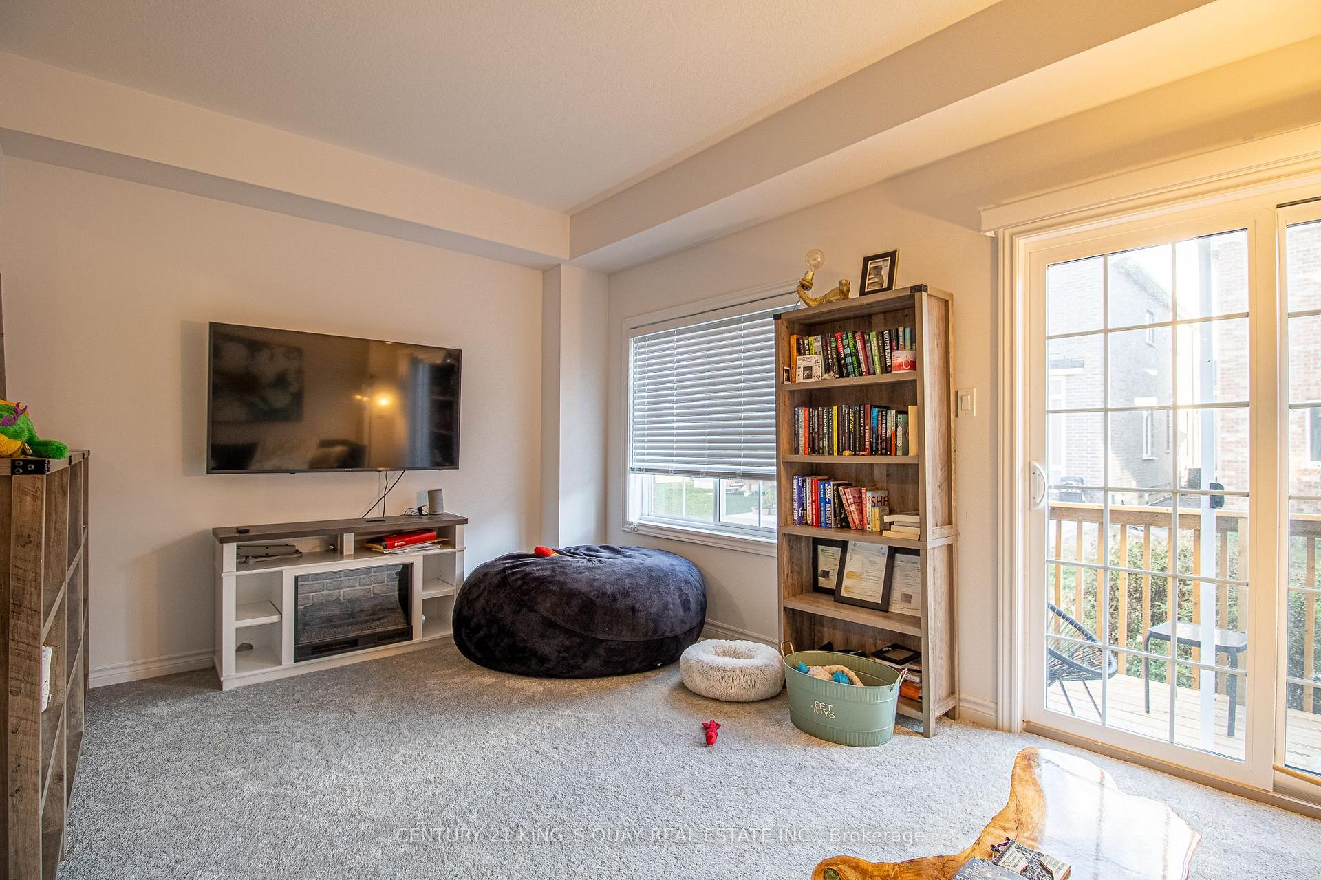 Photo 13 of 45 Elsegood Drive, Guelph, Village By The Arboretum — HOMEH
