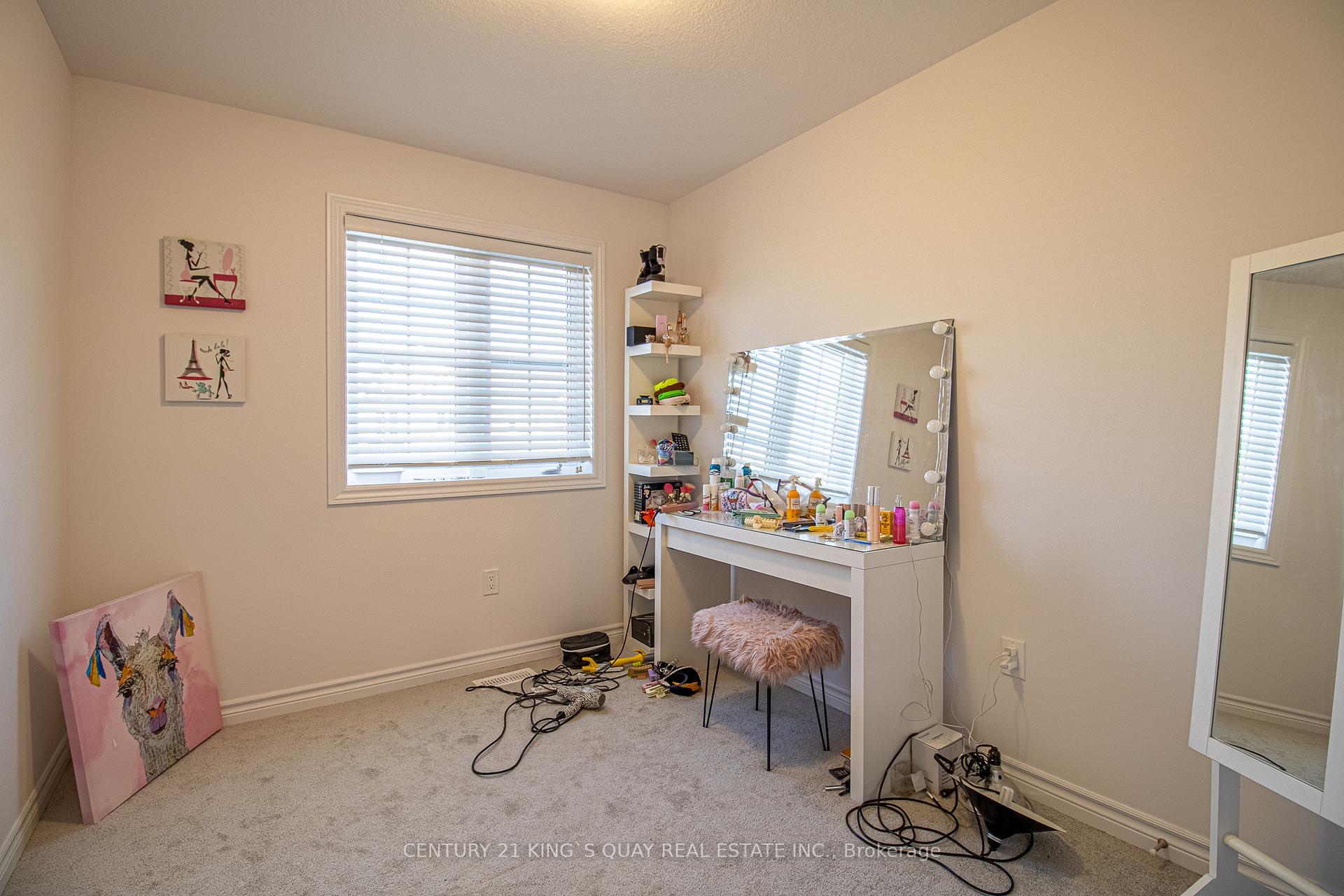 Photo 19 of 45 Elsegood Drive, Guelph, Village By The Arboretum — HOMEH